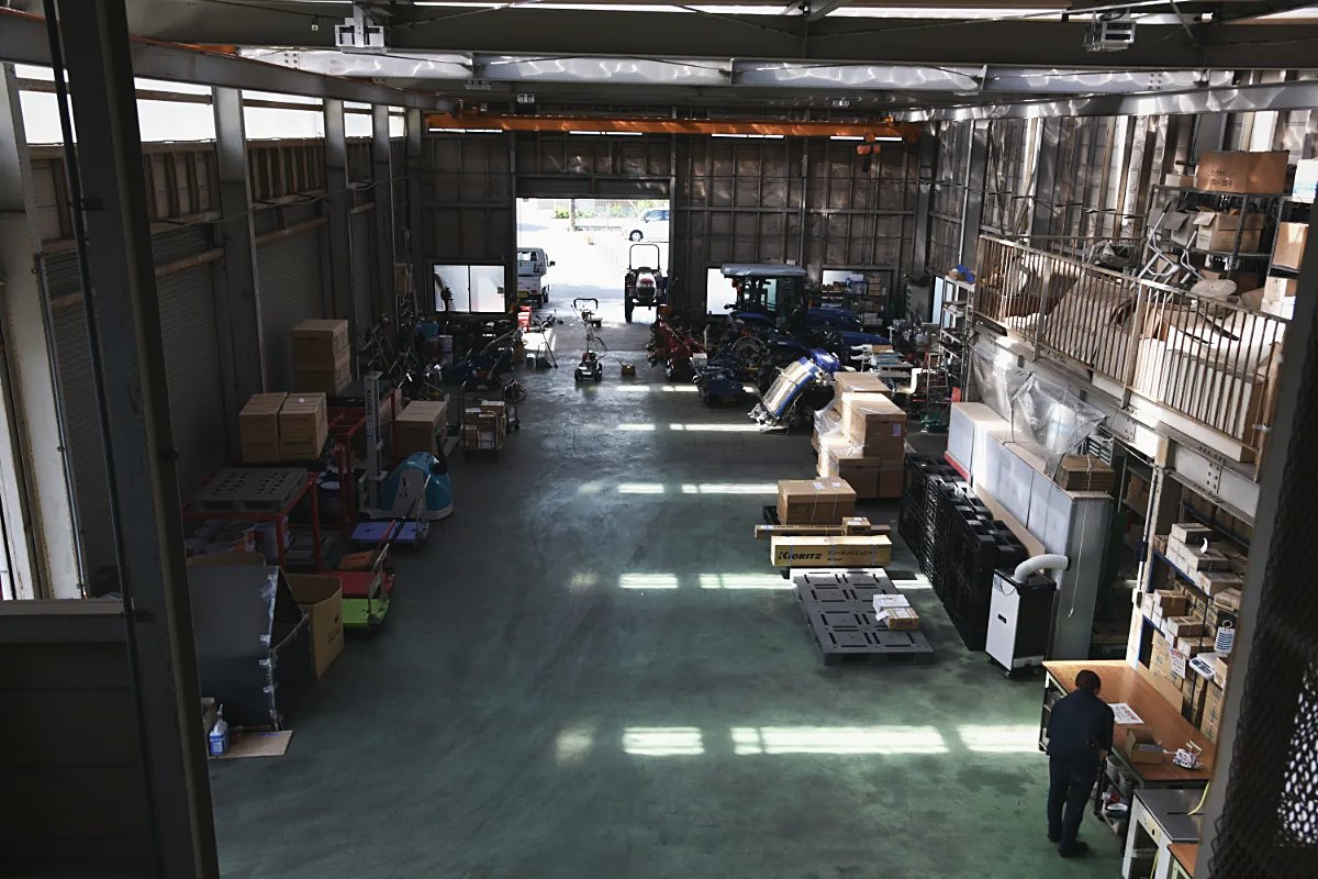 広い整備工場